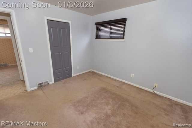 4696 Syracuse Street, Dearborn Heights, MI 48125