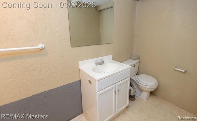 4696 Syracuse Street, Dearborn Heights, MI 48125