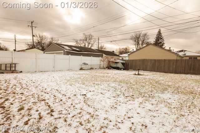 4696 Syracuse Street, Dearborn Heights, MI 48125