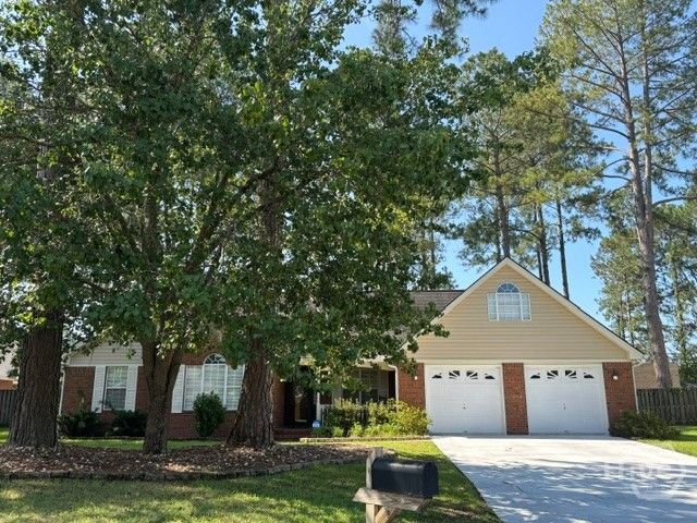 133 Arlington Court, Richmond Hill, GA 31324