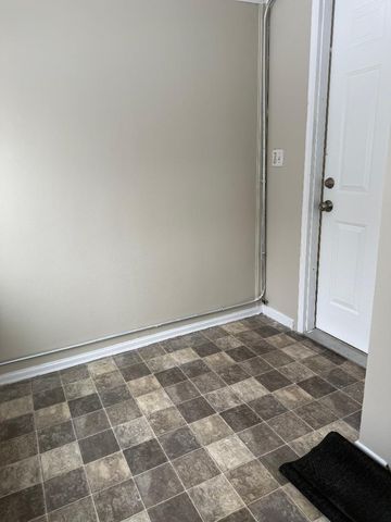 2319 4th Street NE, Minneapolis, MN 55418