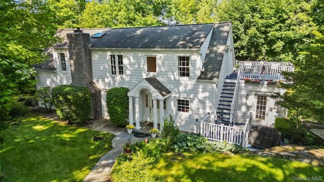 8 Rock Hill Road, Mahopac, NY 10541