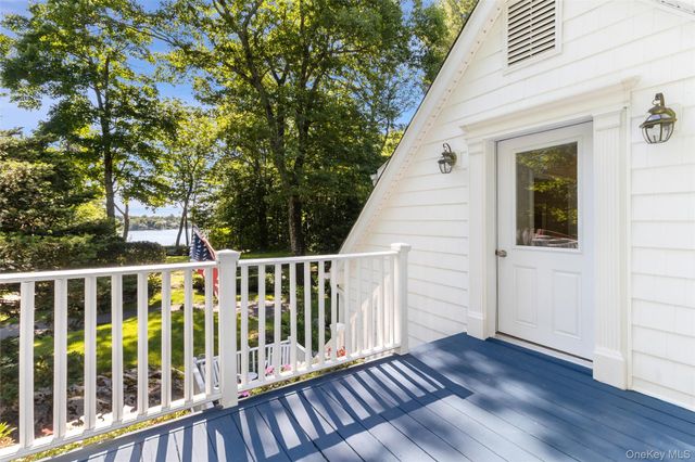 8 Rock Hill Road, Mahopac, NY 10541