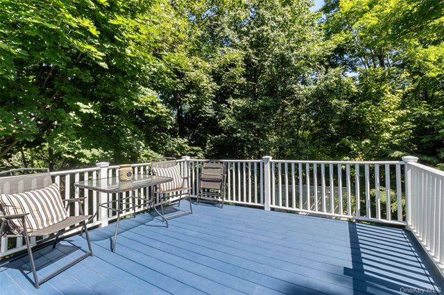 8 Rock Hill Road, Mahopac, NY 10541