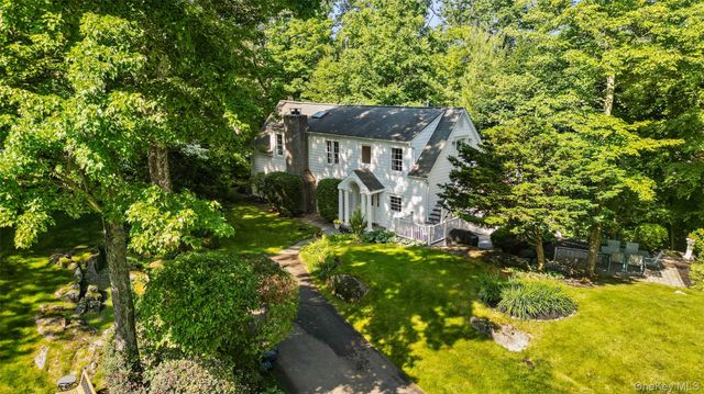 8 Rock Hill Road, Mahopac, NY 10541