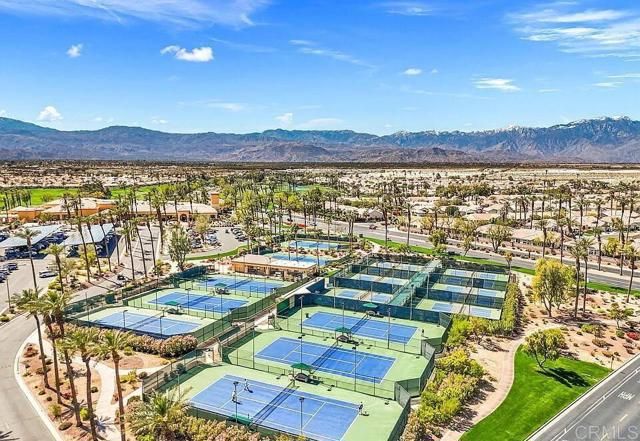 78627 Dancing Waters, Palm Desert, CA 92211