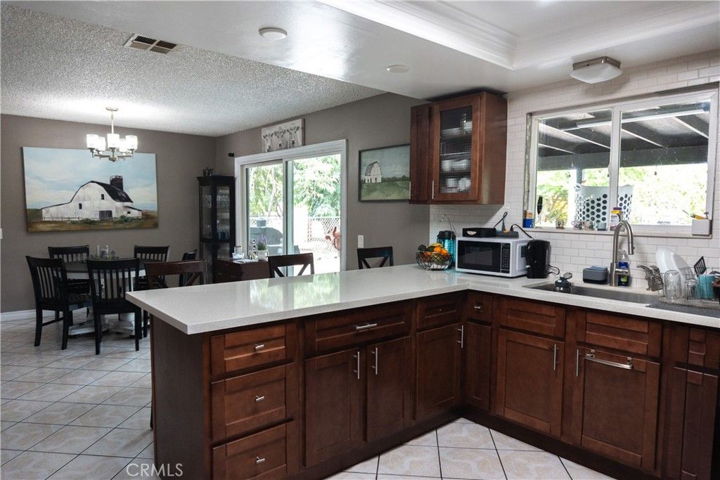 10837 Locust, Bloomington, CA 92316 — photo 3