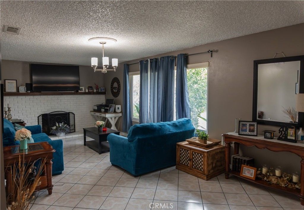 10837 Locust, Bloomington, CA 92316 — photo 5