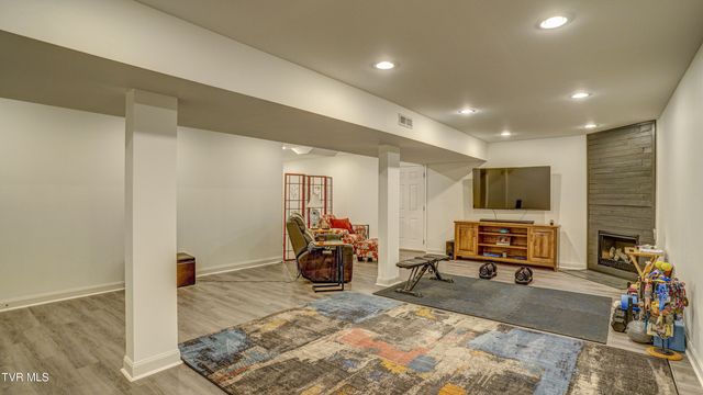 17500 Bridle Drive, Abingdon, VA 24210