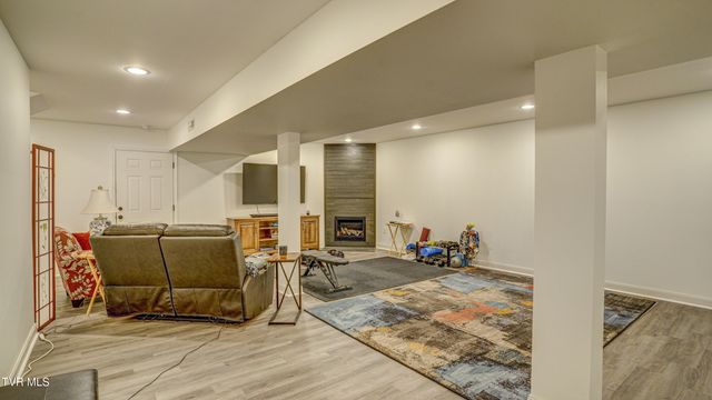 17500 Bridle Drive, Abingdon, VA 24210