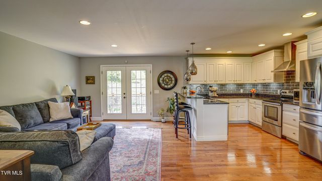 17500 Bridle Drive, Abingdon, VA 24210