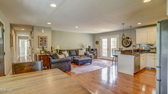 17500 Bridle Drive, Abingdon, VA 24210