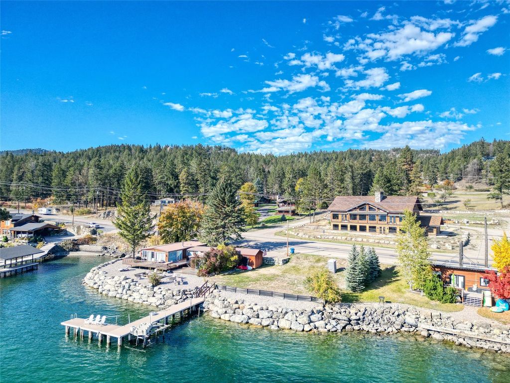 5463 Us Highway 93 S, Somers, MT 59932