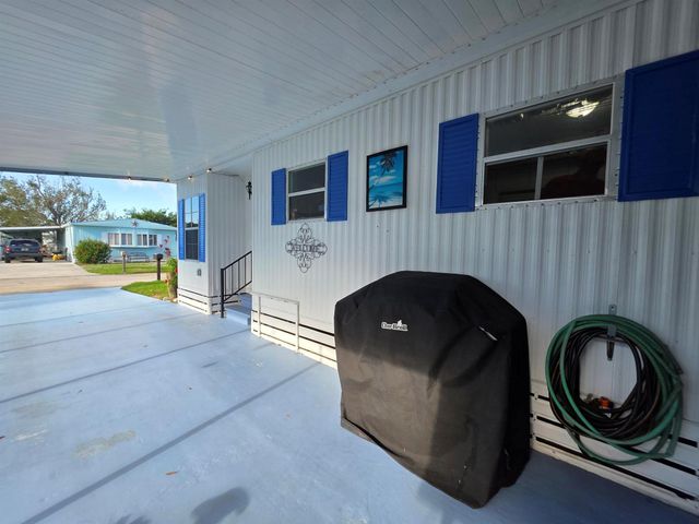 5 Yolanda Lane, Port St Lucie, FL 34952