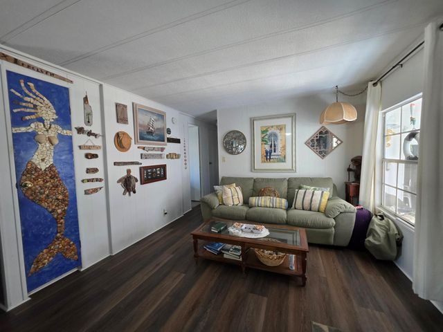 5 Yolanda Lane, Port St Lucie, FL 34952