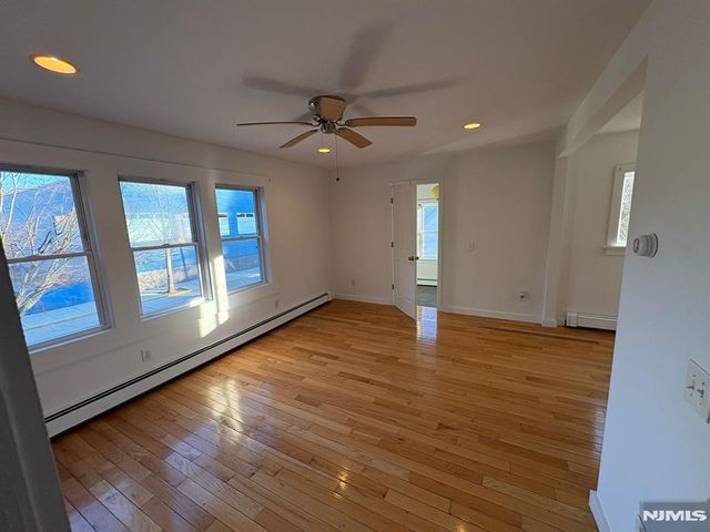 580 Chestnut Avenue, Teaneck, NJ 07666
