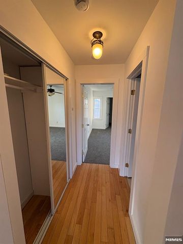 580 Chestnut Avenue, Teaneck, NJ 07666