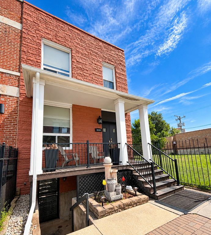 3839 S Giles Avenue, Chicago, IL 60653 — exterior