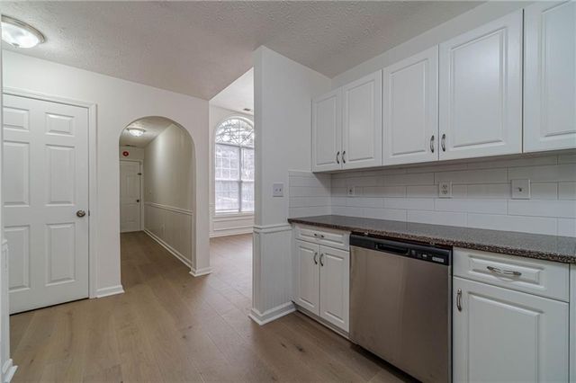 522 Towler Shoals View, Loganville, GA 30052