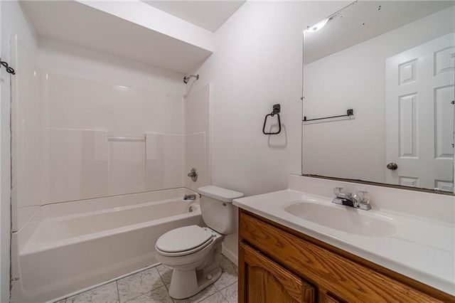 522 Towler Shoals View, Loganville, GA 30052