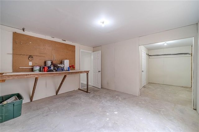 522 Towler Shoals View, Loganville, GA 30052