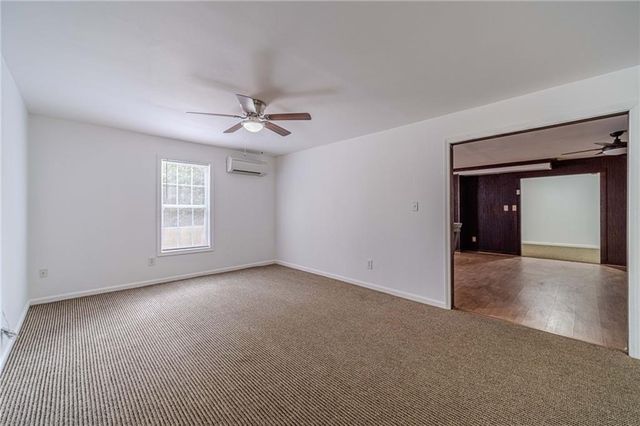 522 Towler Shoals View, Loganville, GA 30052