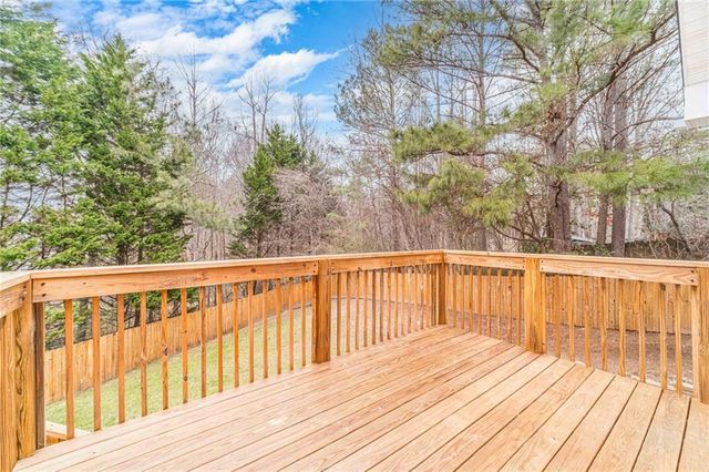 522 Towler Shoals View, Loganville, GA 30052