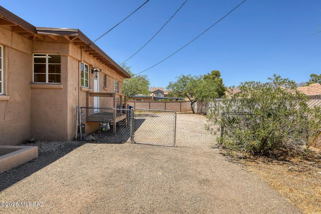 1009 E Halcyon Road, Tucson, AZ 85719