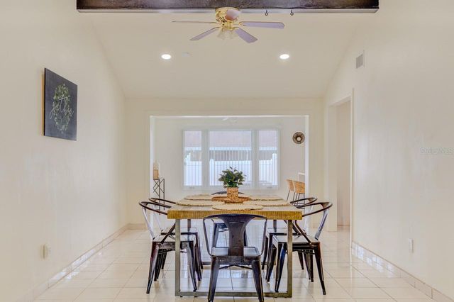 8541 BRIAR GROVE CIRCLE, Tampa, FL 33615