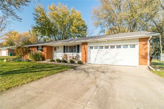 375 Coach Drive, Tipp City, OH 45371