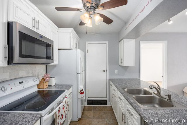 11365 40th Avenue 14, Allendale, MI 49401