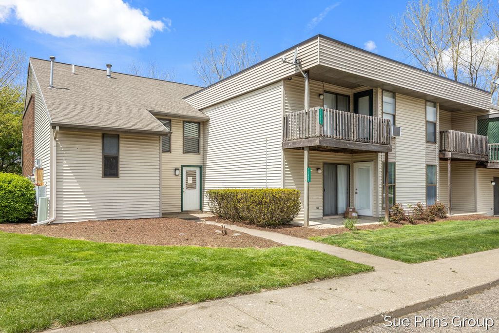 11365 40th Avenue 14, Allendale, MI 49401