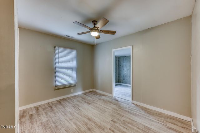 441 Mimosa Street, Mount Carmel, TN 37645