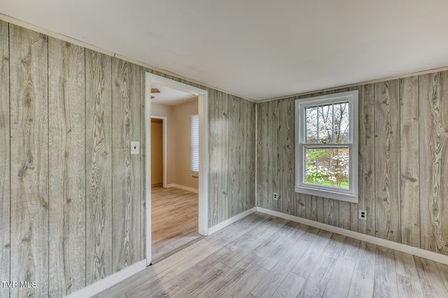 441 Mimosa Street, Mount Carmel, TN 37645