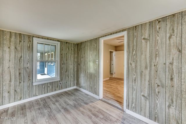 441 Mimosa Street, Mount Carmel, TN 37645