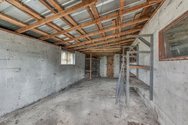 441 Mimosa Street, Mount Carmel, TN 37645