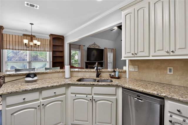 12448 Orchard Trace, Moundville, AL 35474