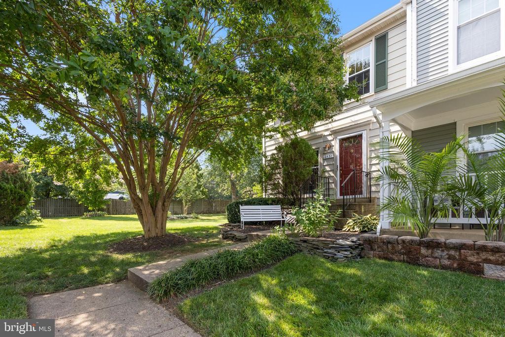 6531 E BRICK HEARTH CT E, Alexandria, VA 22306