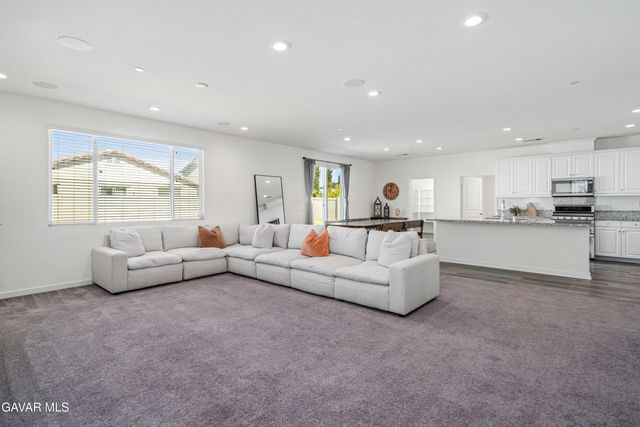 45025 W 43rd Street, Lancaster, CA 93536