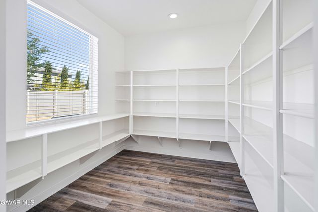 45025 W 43rd Street, Lancaster, CA 93536