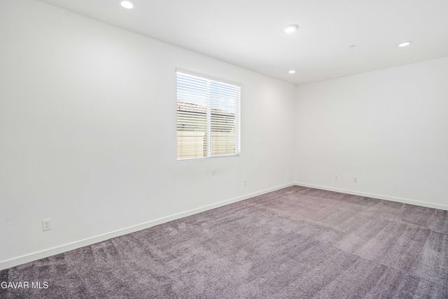 45025 W 43rd Street, Lancaster, CA 93536