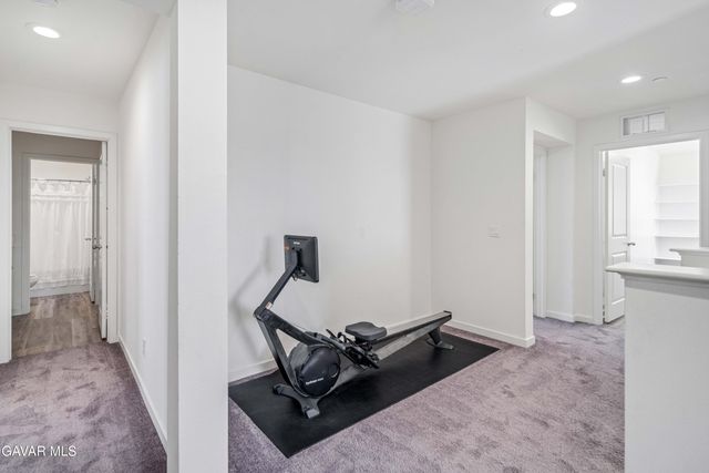 45025 W 43rd Street, Lancaster, CA 93536