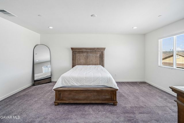 45025 W 43rd Street, Lancaster, CA 93536
