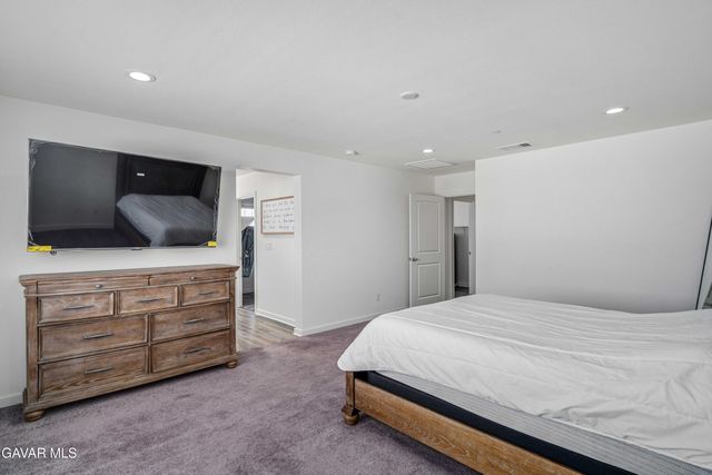 45025 W 43rd Street, Lancaster, CA 93536