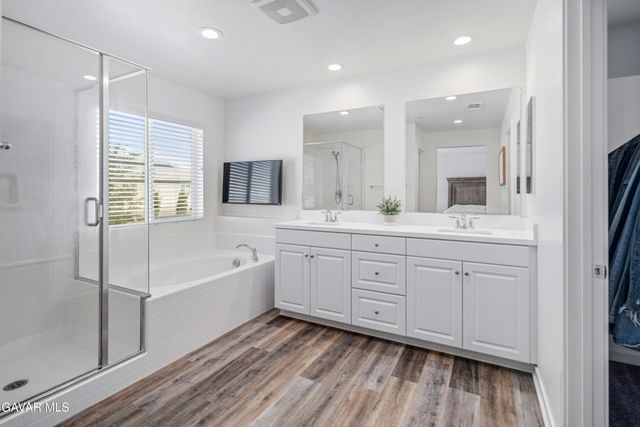 45025 W 43rd Street, Lancaster, CA 93536