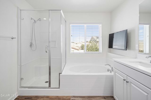 45025 W 43rd Street, Lancaster, CA 93536
