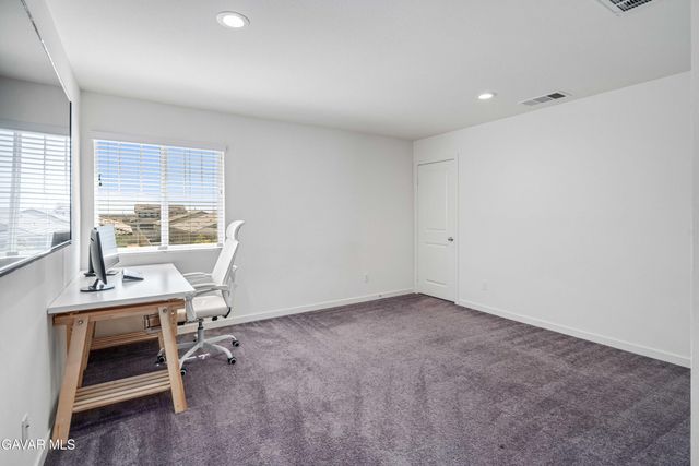 45025 W 43rd Street, Lancaster, CA 93536