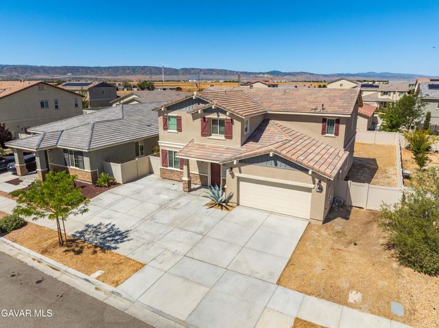 45025 W 43rd Street, Lancaster, CA 93536