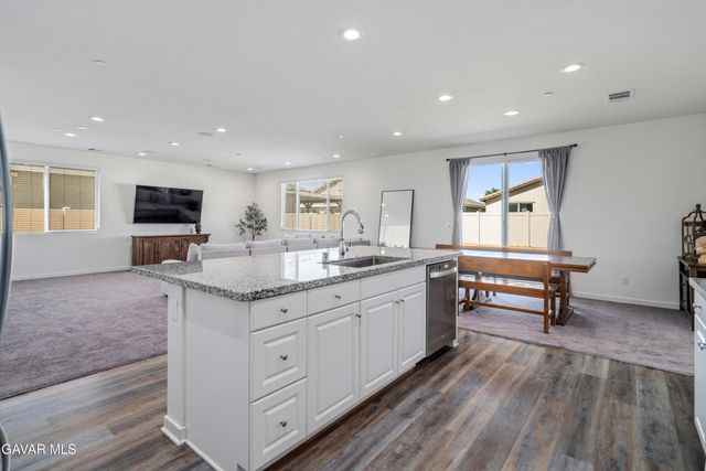 45025 W 43rd Street, Lancaster, CA 93536
