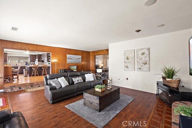 420 W Tichenor Street, Compton, CA 90220